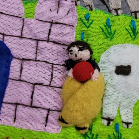 Vtg Handmade Peruvian Folk Art Nativity Scene Cotton Arpilleria - 3D Fabric Art - Picture 9 of 16